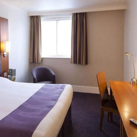 Premier Inn York North West Экстерьер фото